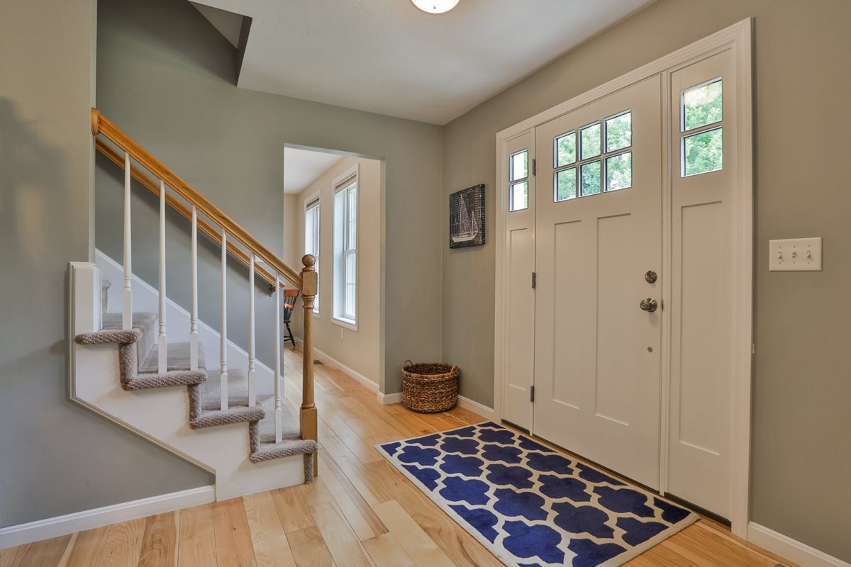 10 Barker Road Windham, NH 03087 - Photo 3 of 40