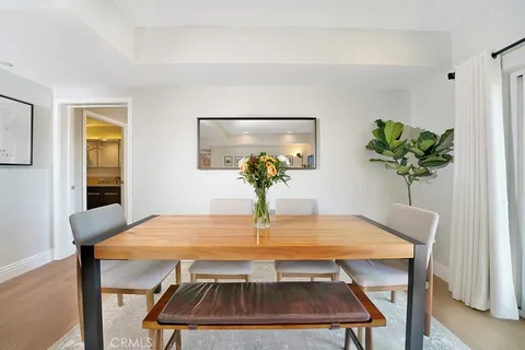 $779,000 | 2939 Leeward Avenue, Unit 516, Los Angeles, CA 90005