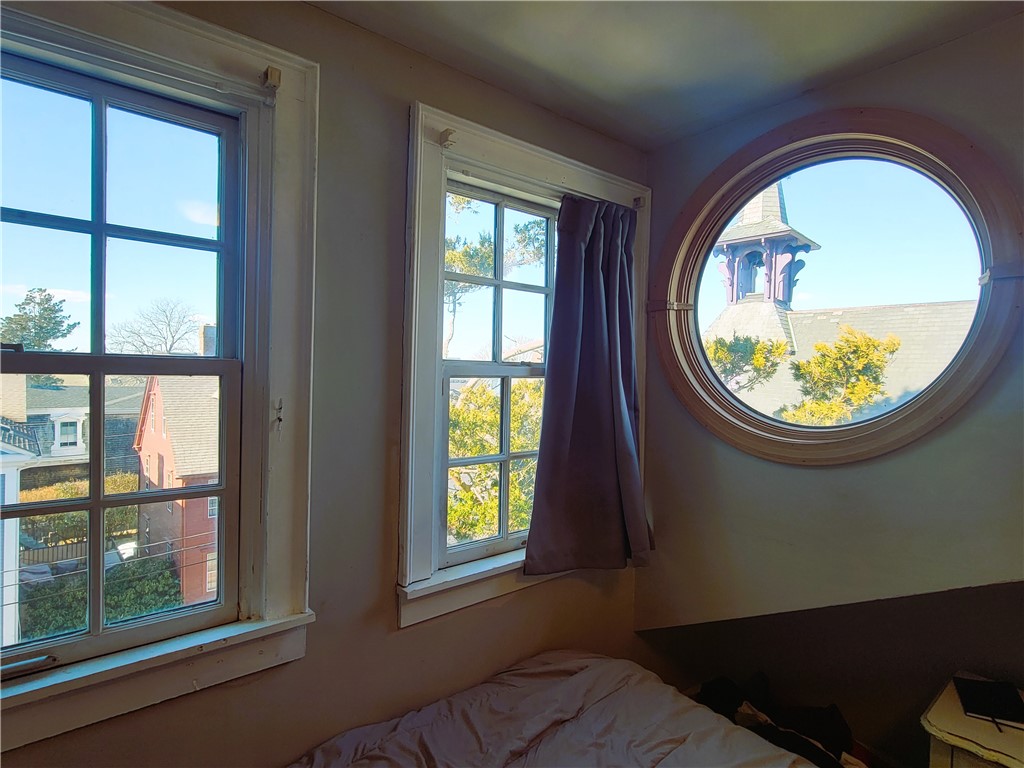 92 Pelham Street, Unit 3 Newport, RI 02840 - Photo 16 of 24