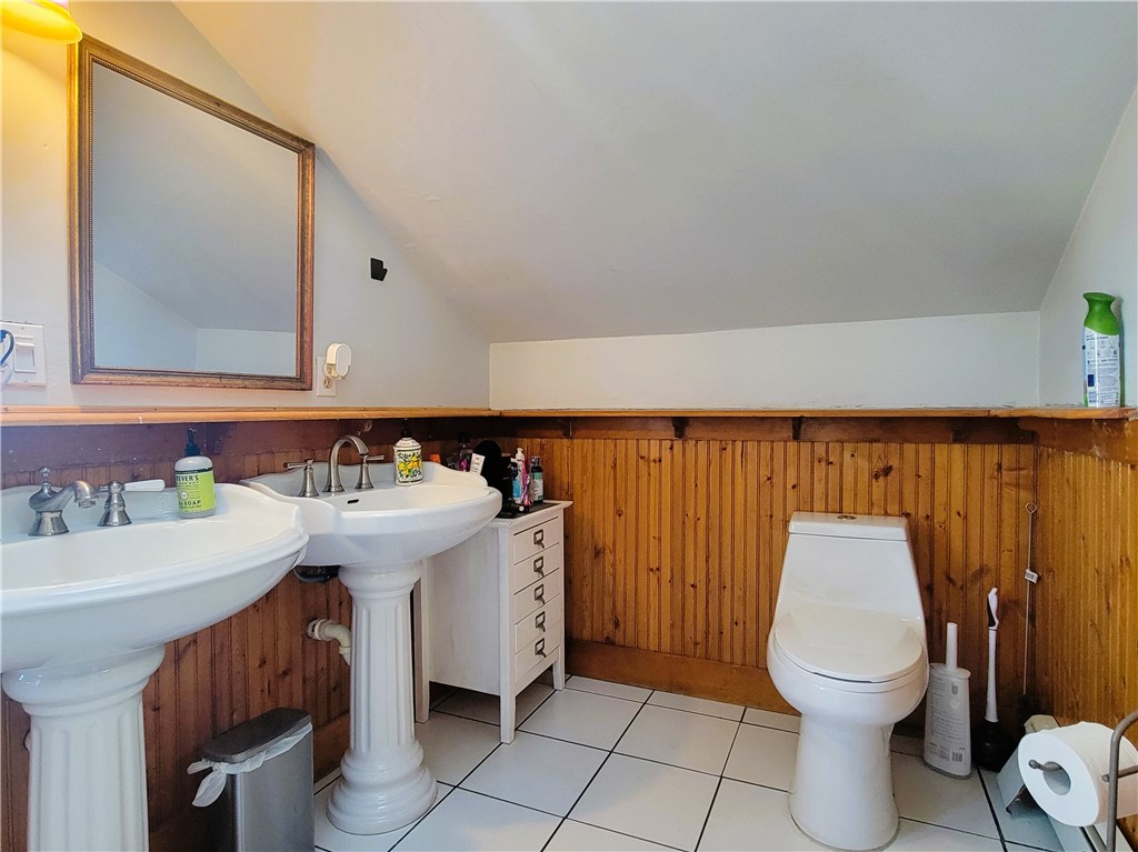 92 Pelham Street, Unit 3 Newport, RI 02840 - Photo 19 of 24