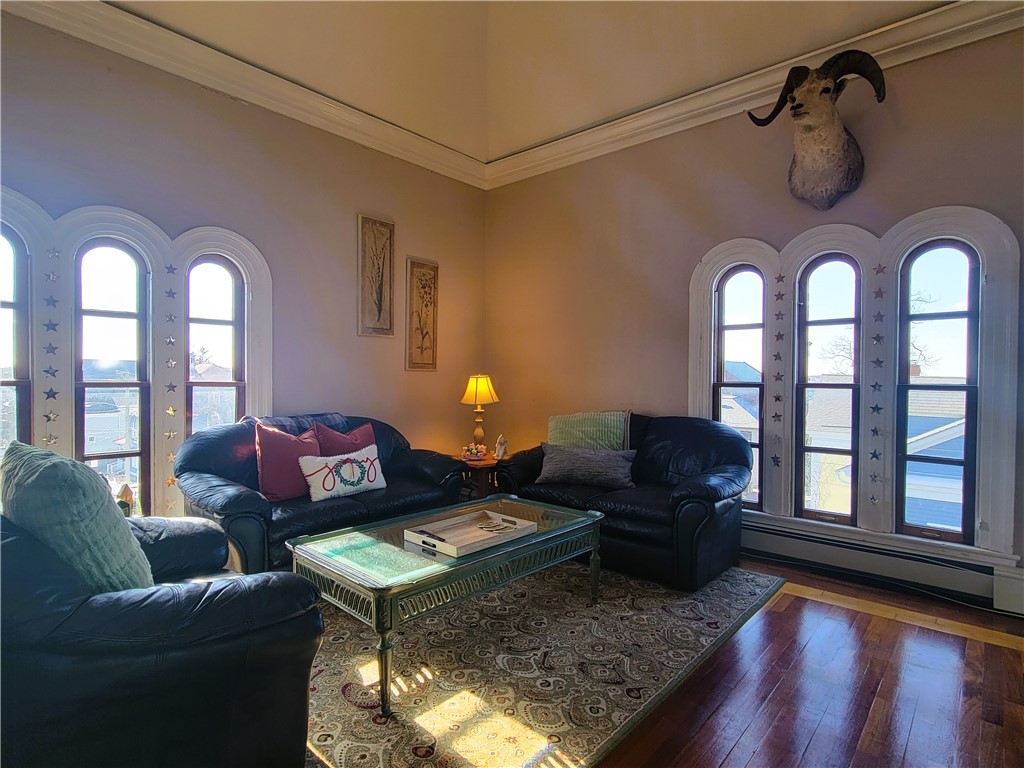 92 Pelham Street, Unit 3 Newport, RI 02840 - Photo 2 of 24