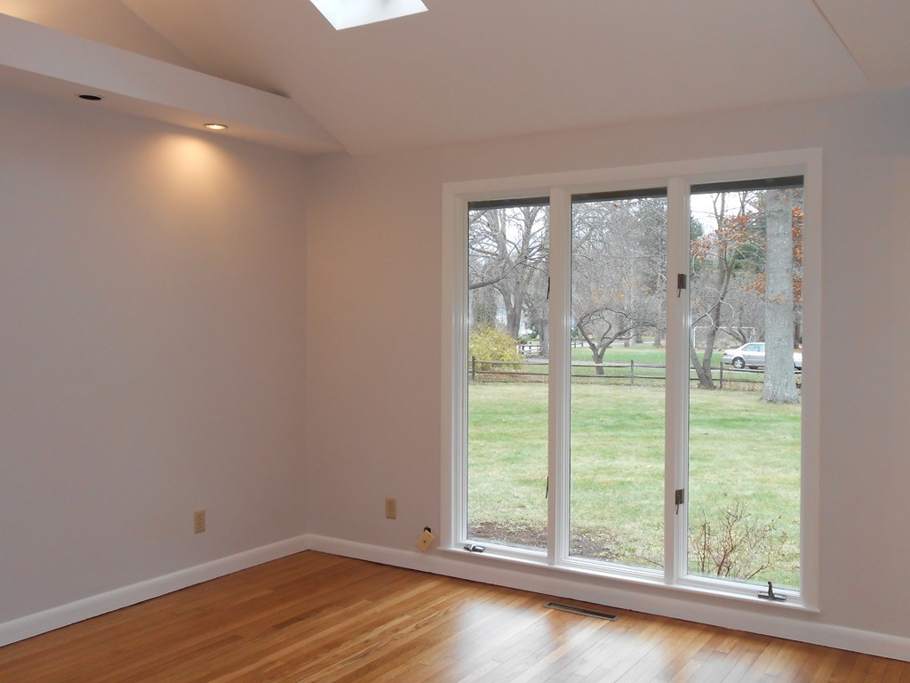 7 Walker Road Manchester, MA 01944 - Photo 8 of 12