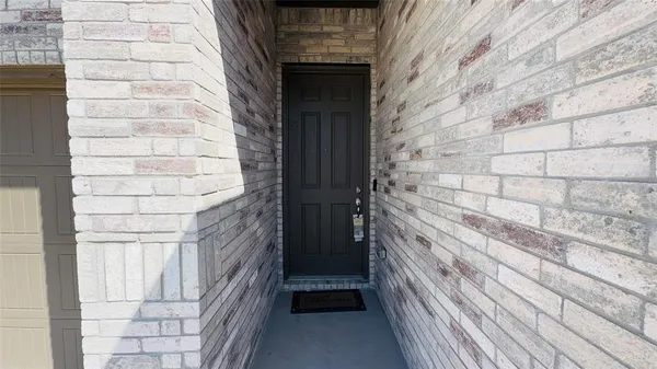 $2,100 | 2512 Wheeler Avenue, Aubrey, TX 76227