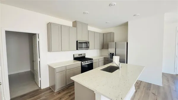 $2,100 | 2512 Wheeler Avenue, Aubrey, TX 76227