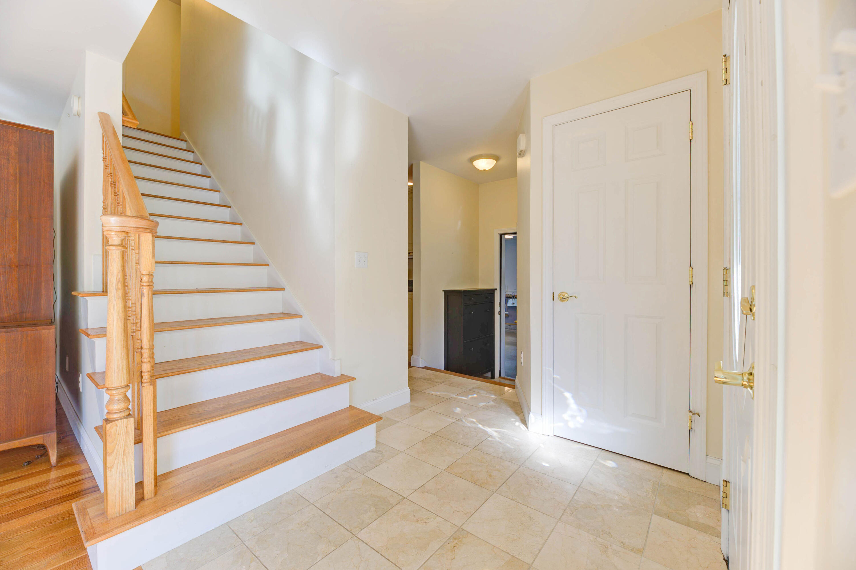 12 Blueberry Road Cape Elizabeth, ME 04107 - Photo 14 of 53 Entry Way Facing Gargage Door