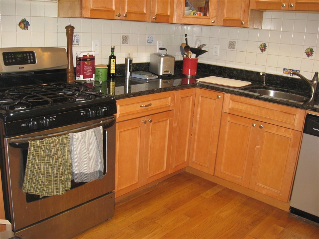 88 Pleasant Street, Unit 2 Brookline, MA 02446 - Photo 14 of 23