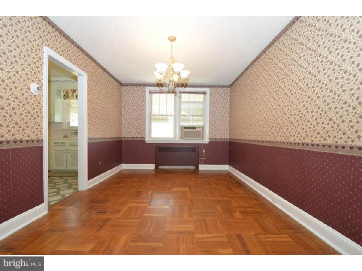 119 Ashton Road Upper Darby, PA 19082 - Photo 3 of 20 Dining Room