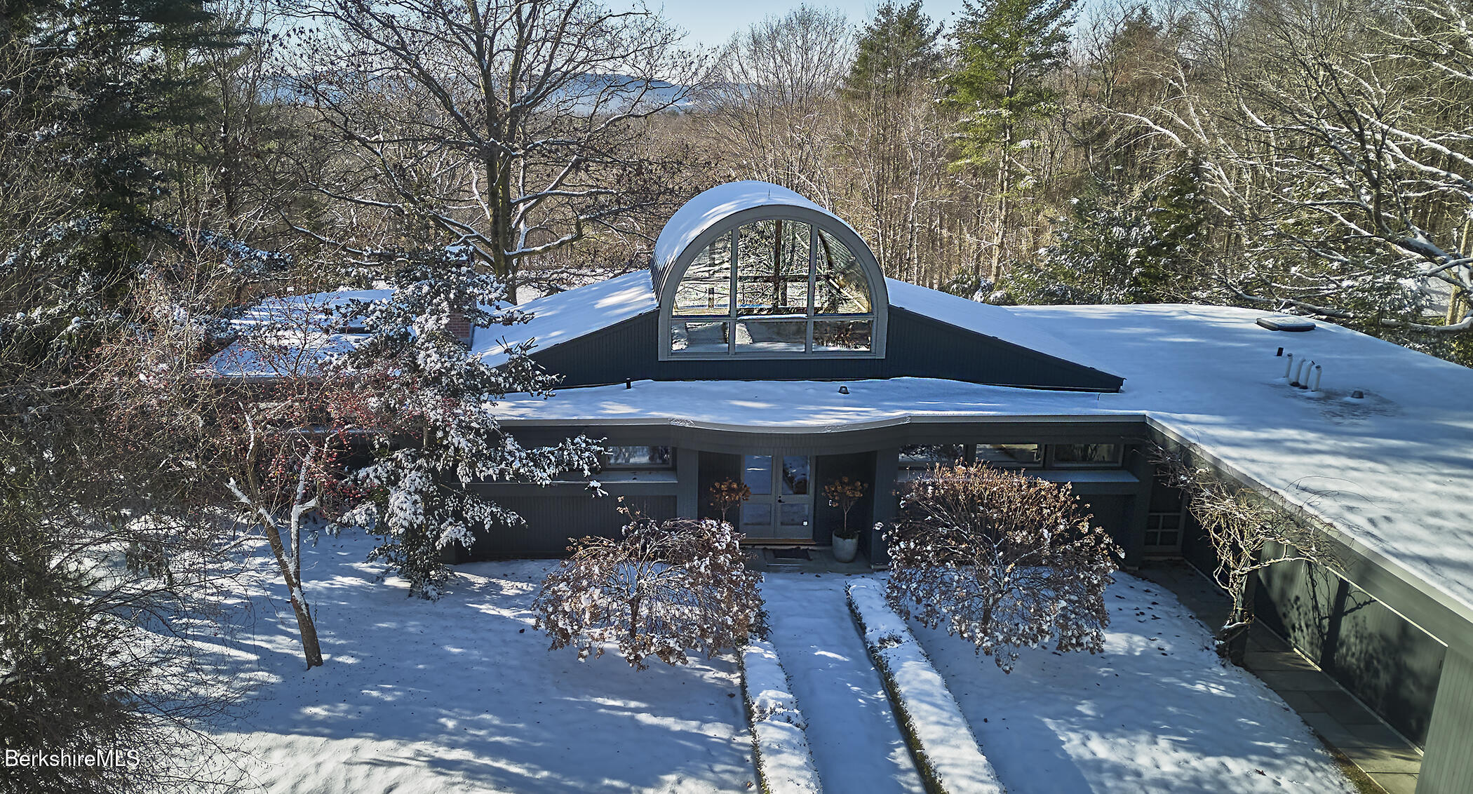 1333Snow 25 - DRONE USE