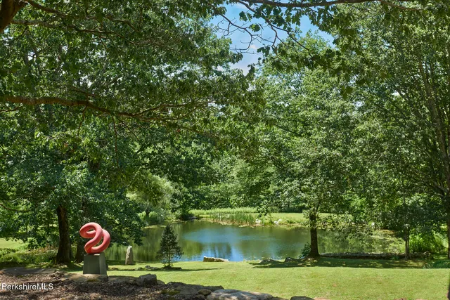 $3,250,000 | 1333 Norfolk Road, New Marlborough, MA 01259