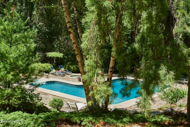 $3,250,000 | 1333 Norfolk Road, New Marlborough, MA 01259