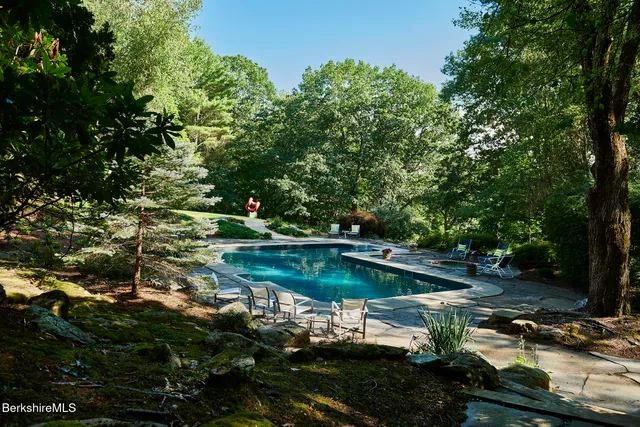 $3,250,000 | 1333 Norfolk Road, New Marlborough, MA 01259