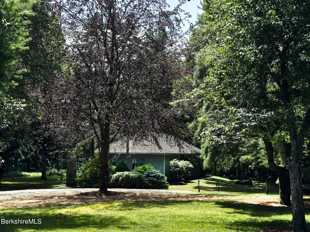 $3,250,000 | 1333 Norfolk Road, New Marlborough, MA 01259