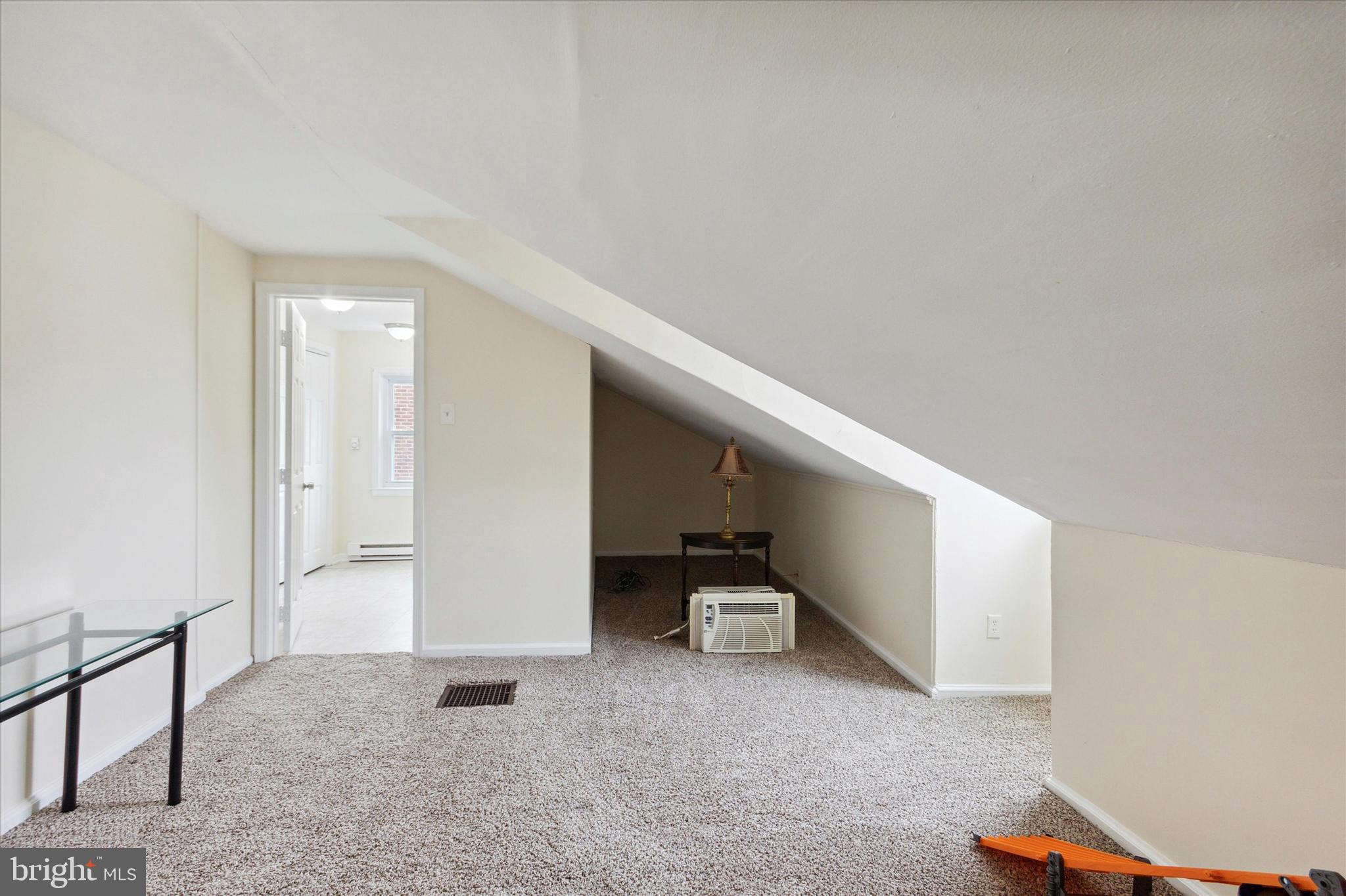 959 Kingsman Road Boothwyn, PA 19061 - Photo 13 of 15