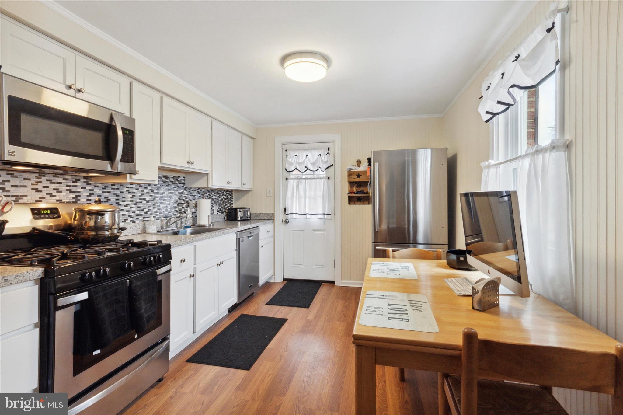 959 Kingsman Road Boothwyn, PA 19061 - Photo 5 of 15