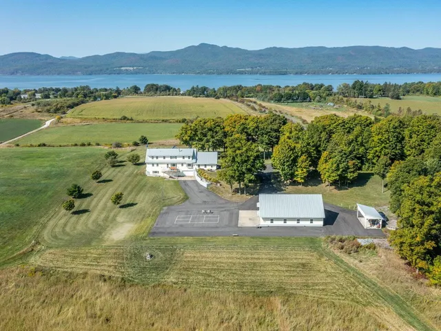 $1,499,000 | 2493 Lake Street, Addison, VT 05491