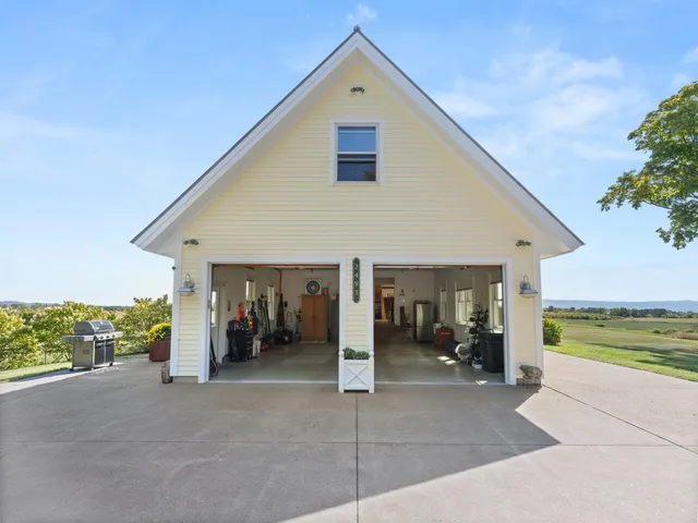 $1,499,000 | 2493 Lake Street, Addison, VT 05491