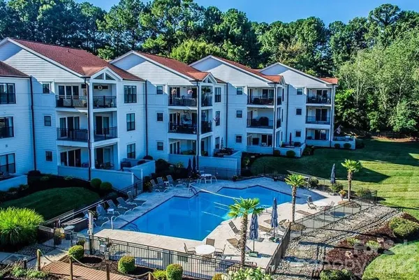 $615,000 | 17811 Half Moon Lane, Unit L, Cornelius, NC 28031