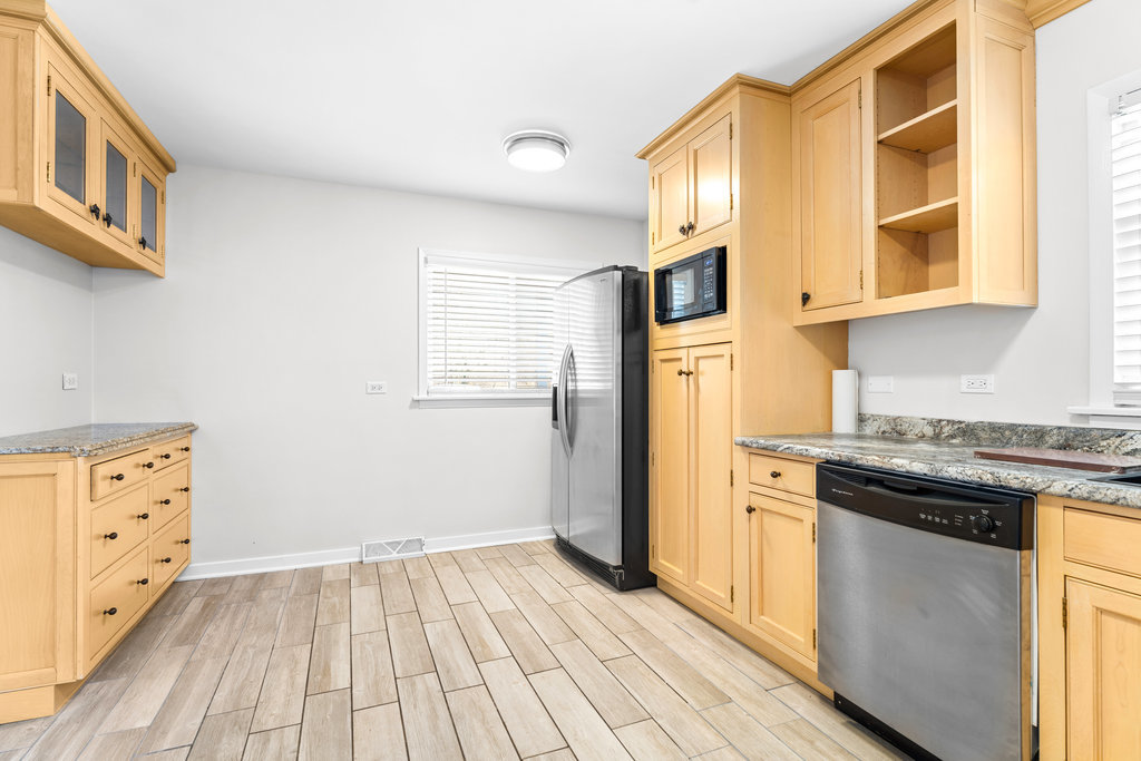 3047 Olive Road Homewood, IL 60430 - Photo 7 of 15