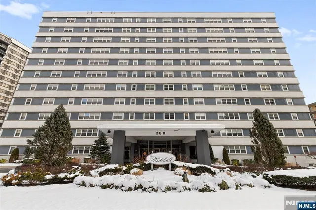 $215,000 | 280 Prospect, Unit 9H, Hackensack, NJ 07601