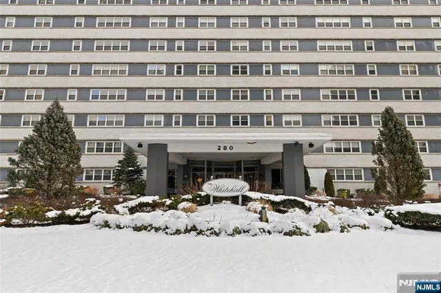 $215,000 | 280 Prospect, Unit 9H, Hackensack, NJ 07601