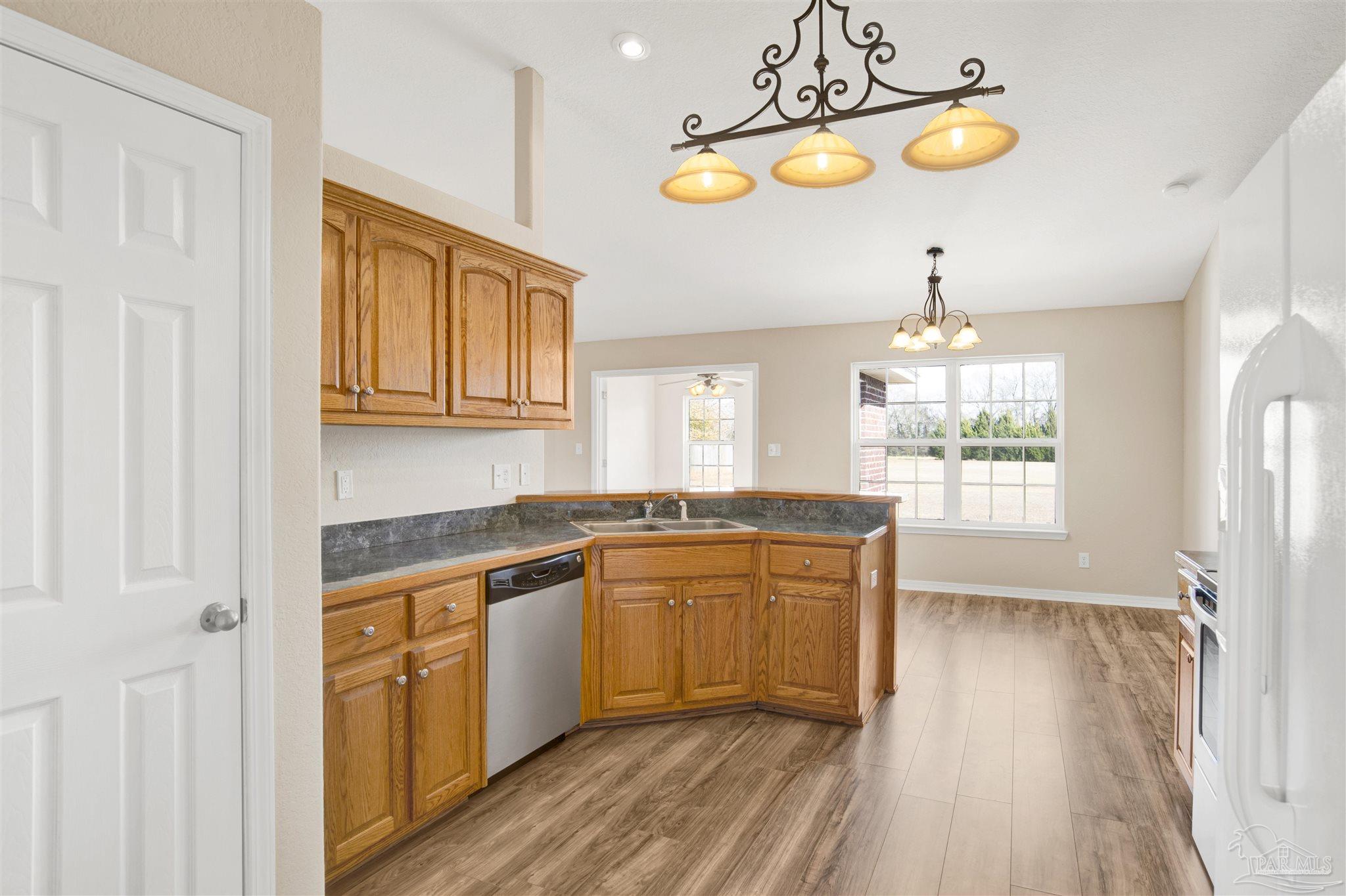 3332 North Simmons Road Jay, FL 32565 - Photo 10 of 36