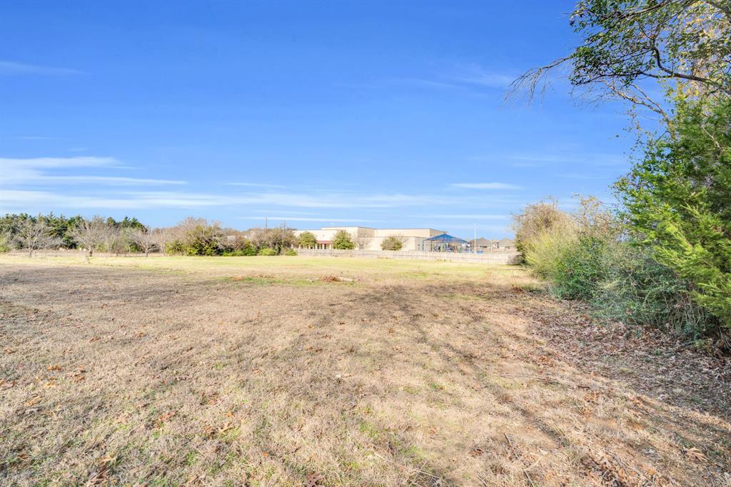 3107 Russell Road Arlington, TX 76001 - Photo 14 of 37