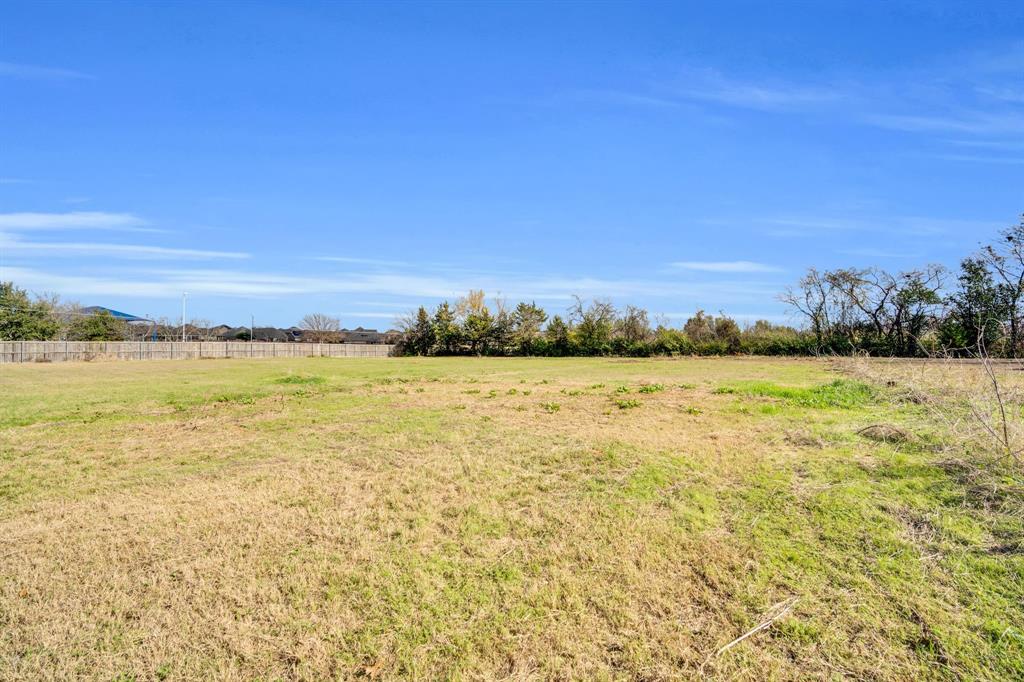 3107 Russell Road Arlington, TX 76001 - Photo 16 of 37