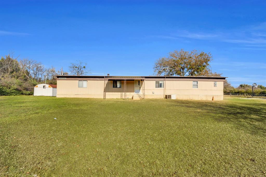 3107 Russell Road Arlington, TX 76001 - Photo 20 of 37 Mobile 1