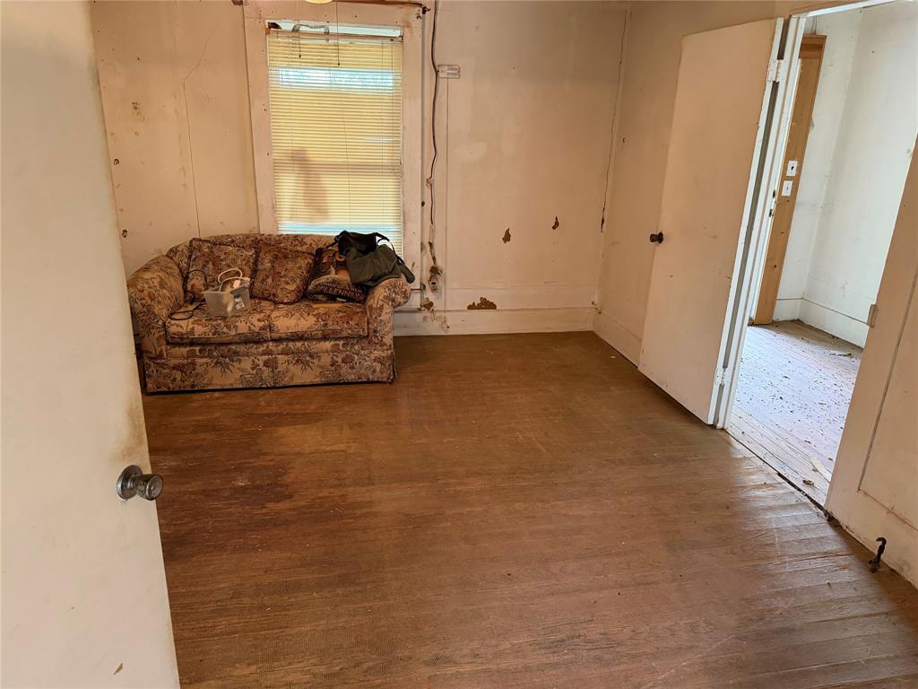 206 First Street Bangs, TX 76823 - Photo 2 of 14