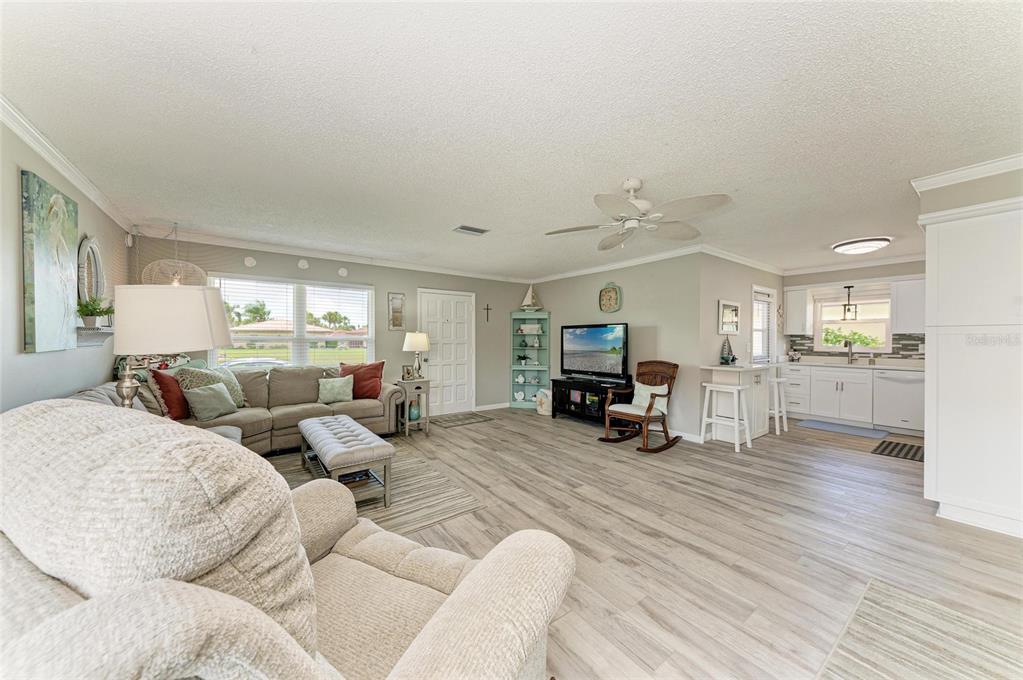 3213 Mercer Road Bradenton, FL 34207 - Photo 9 of 34 Gallery Image 9