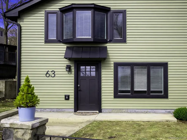 $1,950 | 63 Lake Trail, Greenwood Lake, NY 10925