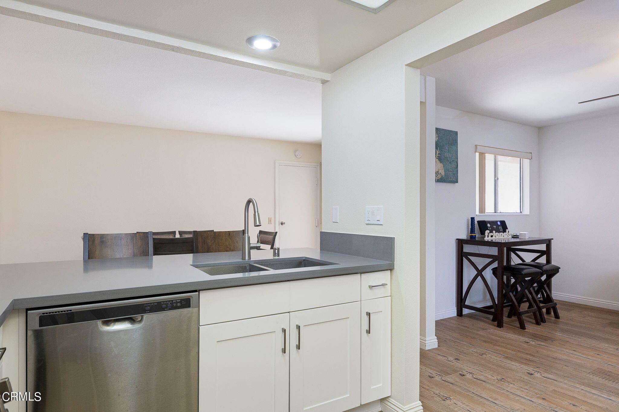 3560 Isle Way Oxnard, CA 93035 - Photo 14 of 32 14-web-or-mls-UpmarketMedia_3560IsleWay-