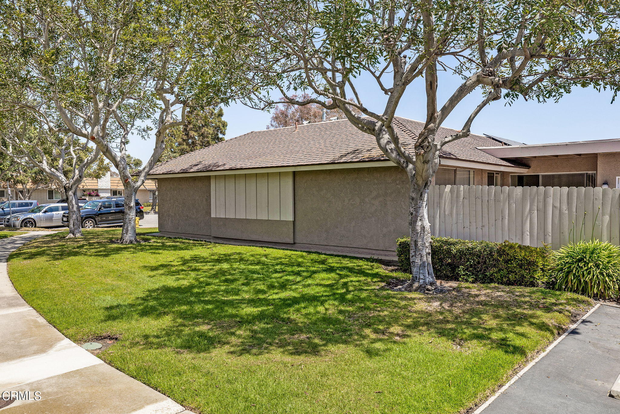 3560 Isle Way Oxnard, CA 93035 - Photo 3 of 32 3-web-or-mls-UpmarketMedia_3560IsleWay-2