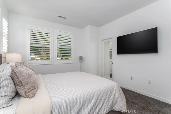 $799,000 | 1530 East Thompson Boulevard, Ventura, CA 93001