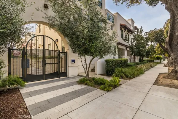 $799,000 | 1530 East Thompson Boulevard, Ventura, CA 93001