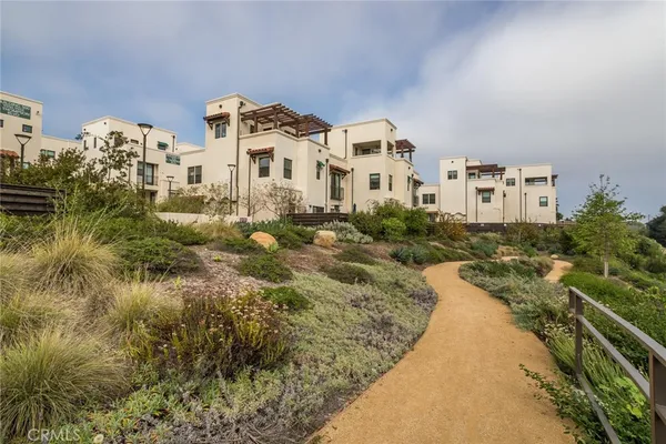$799,000 | 1530 East Thompson Boulevard, Ventura, CA 93001