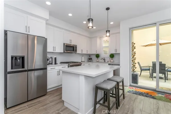 $799,000 | 1530 East Thompson Boulevard, Ventura, CA 93001