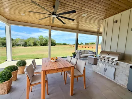 $915,000 | 10343 Sunny Mdw Drive, Chappell Hill, TX 77426