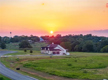 $915,000 | 10343 Sunny Mdw Drive, Chappell Hill, TX 77426