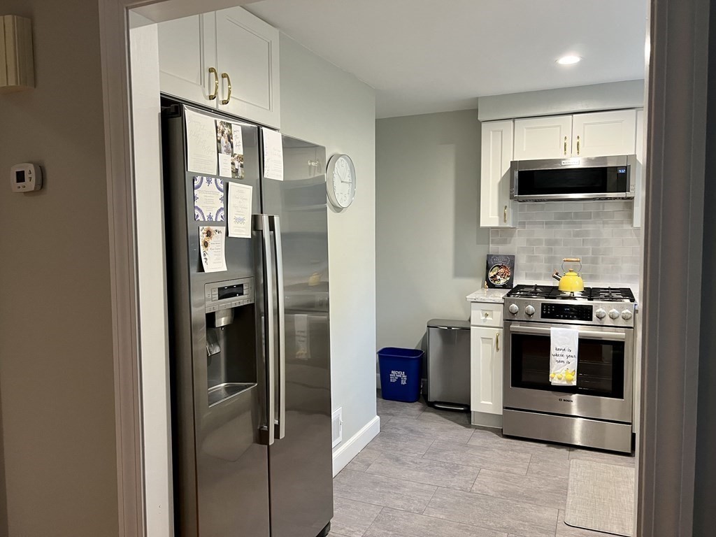 37 Linden Street, Unit 27 Wellesley, MA 02482 - Photo 4 of 12