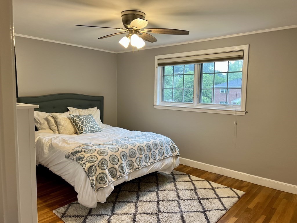 37 Linden Street, Unit 27 Wellesley, MA 02482 - Photo 8 of 12