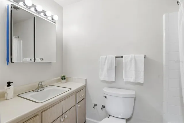 $399,900 | 4411 Northwest 14th Place, Gainesville, FL 32605