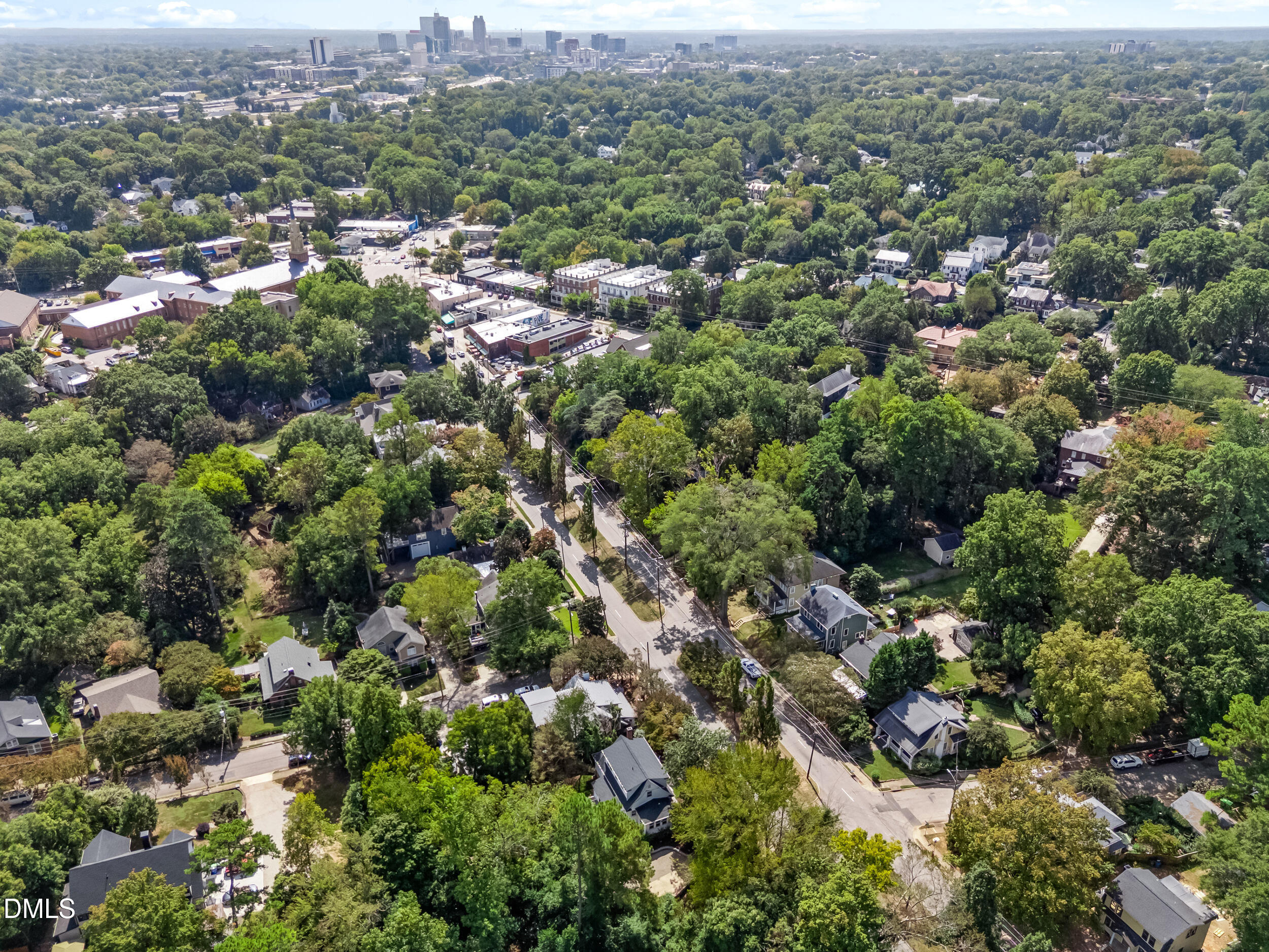 1902 Glenwood Avenue Raleigh, NC 27608 - Photo 69 of 78 7_dji_fly_20250923_124450_0502_175864616