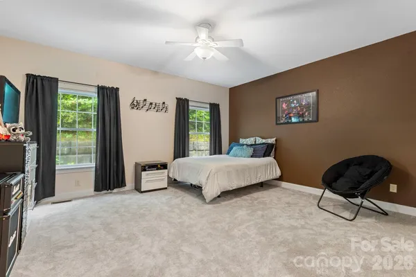 $1,075,000 | 6 Grouse Terrace, Fairview, NC 28730