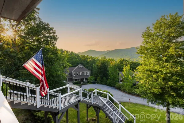 $1,075,000 | 6 Grouse Terrace, Fairview, NC 28730
