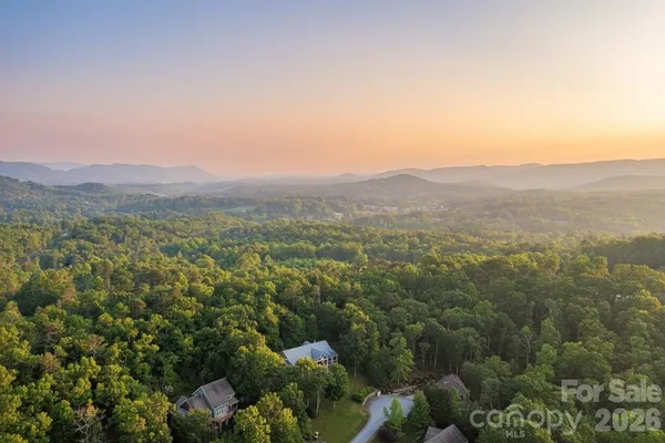 $1,075,000 | 6 Grouse Terrace, Fairview, NC 28730