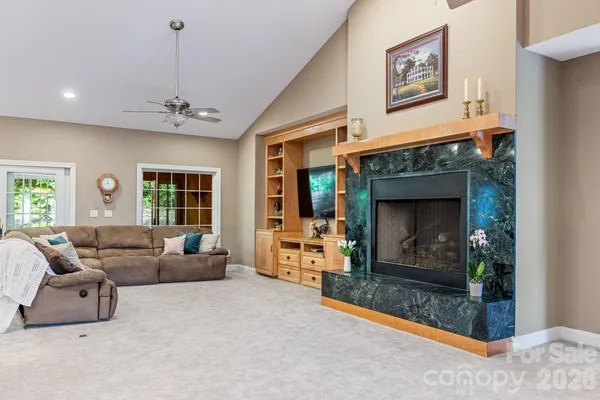 $1,075,000 | 6 Grouse Terrace, Fairview, NC 28730