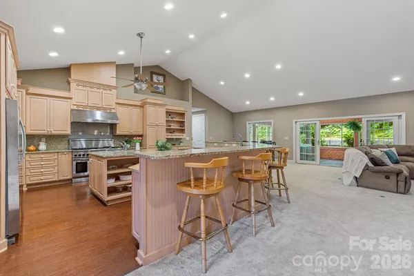 $1,075,000 | 6 Grouse Terrace, Fairview, NC 28730