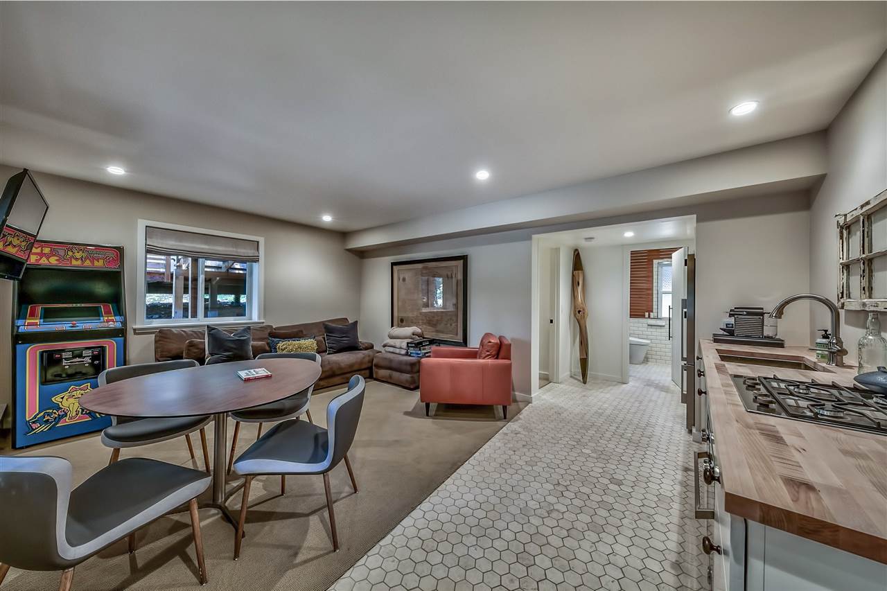 14732 Tyrol Road Truckee, CA 96161 - Photo 16 of 20