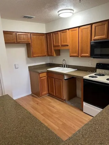 $215,000 | 920 Loch Carron Drive, Unit 16, Apopka, FL 32712